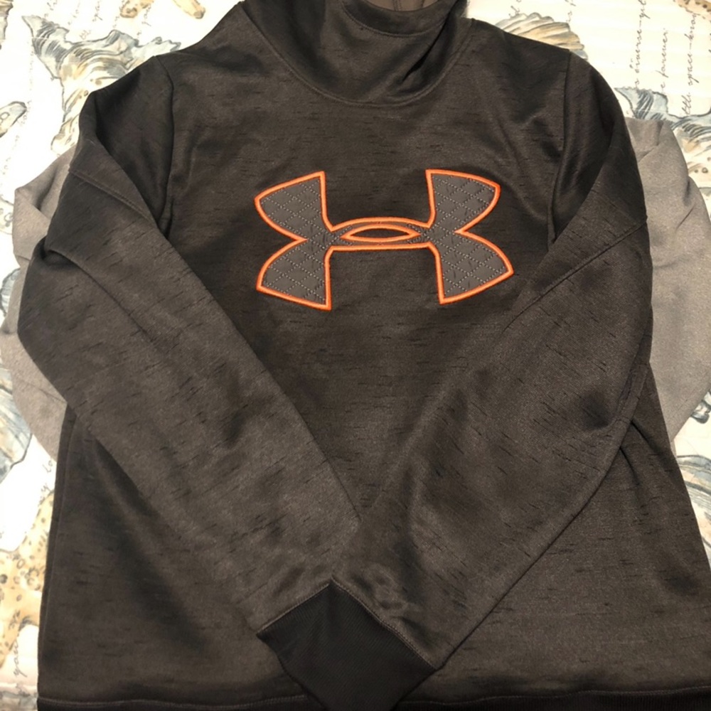 Under Armor black hooded sweatshirt
